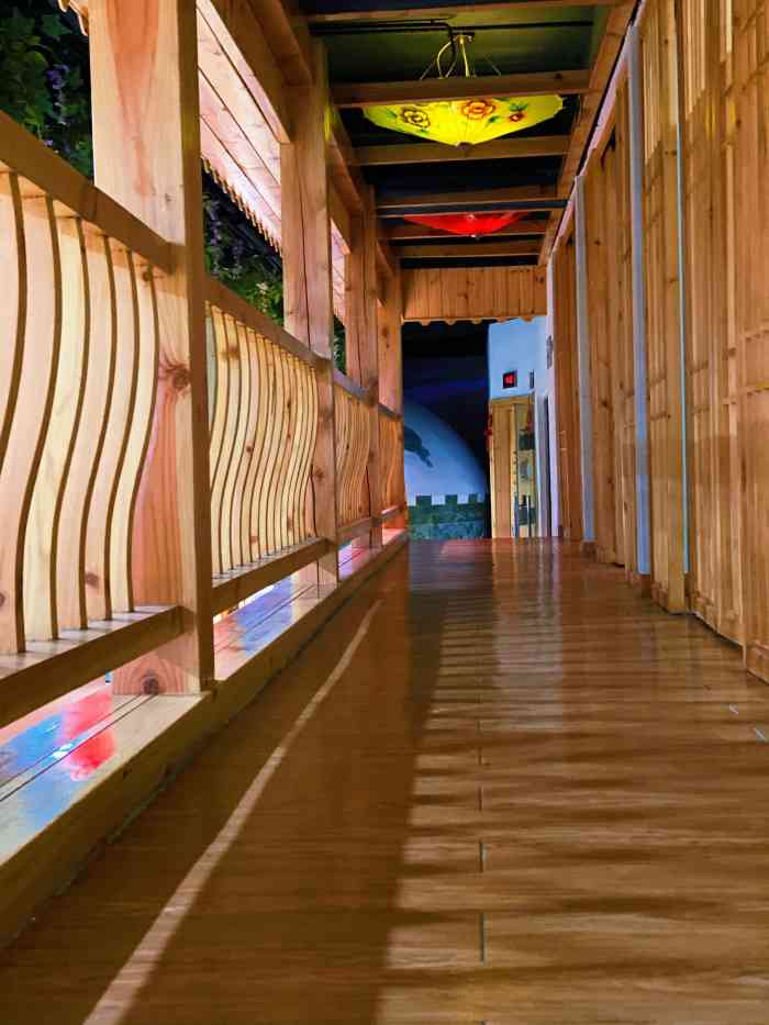 九天银河(松江店)-"女浴室一晚上跳闸两次,醉不醉,餐饮的收银.