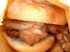 猪扒包-大利来记咖啡室(告利雅施利华街店)