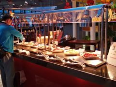 自助取餐区-东方明珠·可口可乐欢乐餐厅