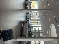 -杭州中升之星奔驰4S店(滨江店)