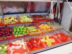 自助取餐区-老炳·七丛松甘草水果