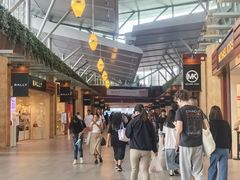-东荟城名店仓