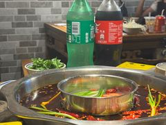 -六公里老火锅(总店)