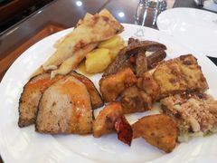 -大佛寺高级素食自助餐厅