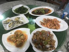 -四川小胡子海鲜(丁村万人海鲜广场店)