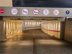 -吴山花鸟城-停车场