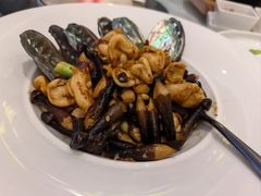 -万龙洲海鲜(大兴绿地缤纷城店)