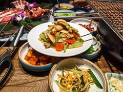 凉拌鲍鱼片-明洞阿姨·韩式酱蟹烤肉·创意料理(三元桥店)