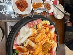 -贵宾庄炸酱面·韩式料理(高区店)