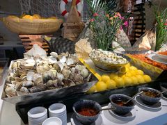 贝壳类海鲜-威珀斯酒店·珀萃美食餐厅 | 海鲜刺身·现烤生蚝·特色烤肉