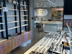 -瑞司视光眼镜·蔡司战略合作眼镜店(新街口店)