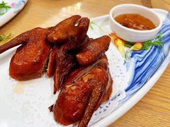 港式炸乳鸽-宴会中心