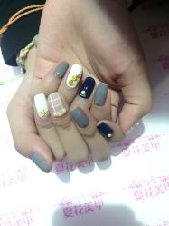-夏花美甲美睫