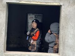 -东湖小天池真人CS彩弹野战基地