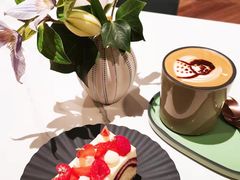 -潮一不贰·法式甜品·生日蛋糕·西式简餐(外滩店)