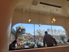 -小董哥烤串·爆汁大油边(故宫店)