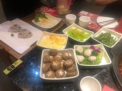 -井格重庆火锅(临平银泰城店)