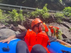 -安吉龙王山峡谷漂流