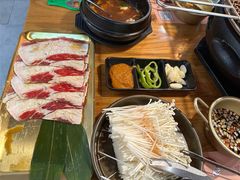 -合易泓烤肉·海肠捞饭(火车站店)