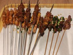 -街角等你.大连海鲜烧烤.经典铁板海鲜串(西安路店)