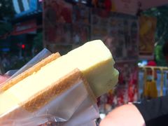 -詹爷爷乌节路街头冰淇淋