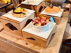 -大中华希尔顿酒店-念自助餐·嗨啤·小龙虾