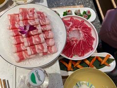 -三人行骨头王火锅(长寿店)