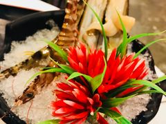 -鲜入围煮花胶鸡海鲜火锅