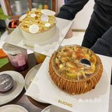 高颜值法式甜品✨这一桌精致得我都不忍下手
