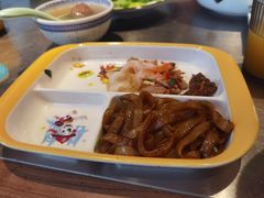 -潮界(LU·ONE凯德晶萃广场店)