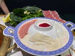 -哥老官重庆美蛙鱼头(西湖银泰十一哥店)