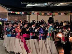 -摩梭篝火晚会