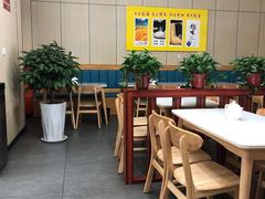 -陆元丰·兰州纯汤牛肉面(自强西路店)