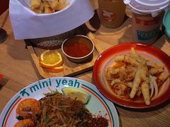 -迷你椰·泰式大排档(湖州衣裳街店)