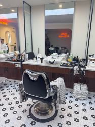 -理昂男士理发店 Barber shop