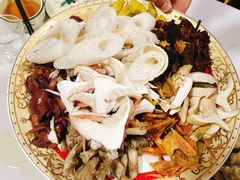 -菌之家·专业纯野生菌火锅·特色炒菌
