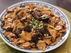 -壹阁胡羊焖饼(特色小吃街店)