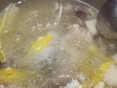 -喃喃椰·糟粕醋·椰子鸡火锅(七堡花园店)