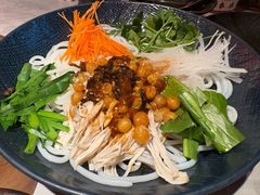 -芸山季·云南野生菌火锅(人民广场来福士店)