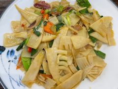 -民间瓦缸煨汤館(嵩山路店)