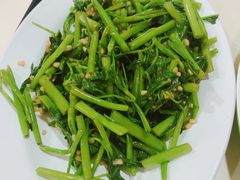 -纽顿熟食中心