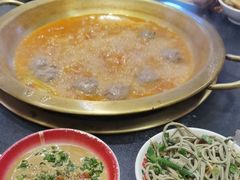 -沸炉重庆老火锅(军事博物馆店)