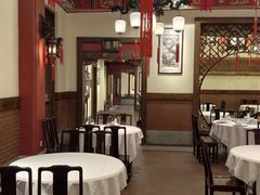 -梅龙镇酒家(南京西路总店)