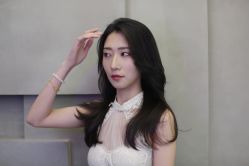 -变画·发型STUDIO