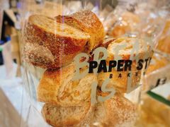 蜂蜜橘子麦法包-PAPER STONE BAKERY(天环店)