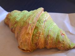 抹茶可颂-Top Impression Bakery Wolli Creek