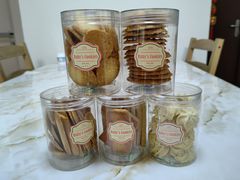 -红宝石·鲜奶小方·海派西点房(莘庄龙之梦店)