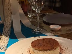 -Carbon莫卡哆·意大利复古集市餐厅(杭州大厦店)
