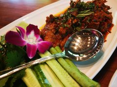 -Chom Cafe and Restaurant