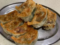 鲜肉韭菜煎饺-芬芳甜品(同福路店)